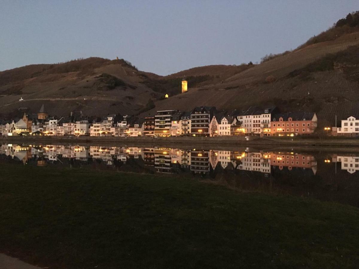 Haus Balduin Lägenhet Zell an der Mosel Exteriör bild